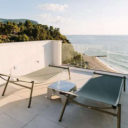 Hotel Numa Numana