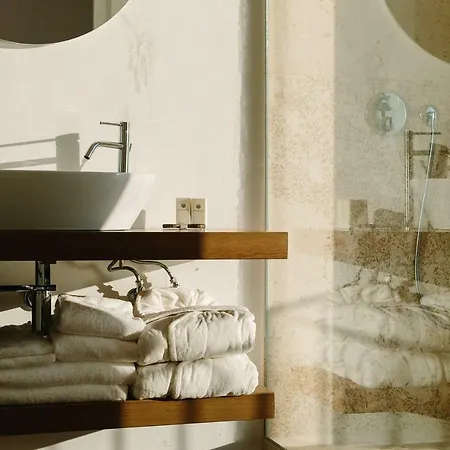 Numa Hotel